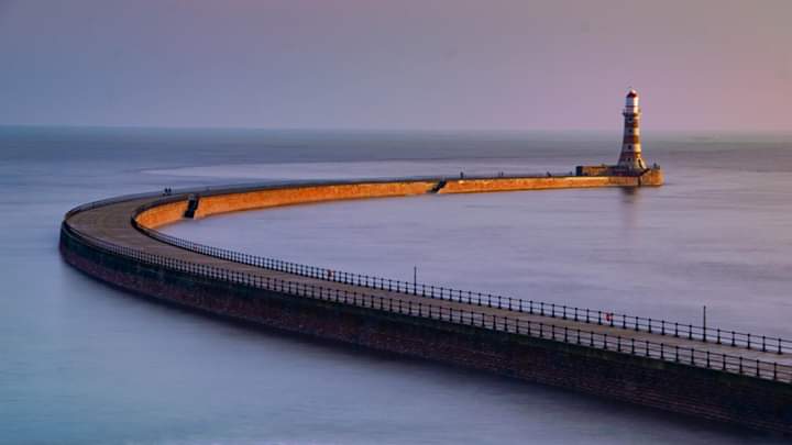 tony6290's tweet image. Fantastic first visit to Roker pier and light house yesterday. What a beautiful start to the day. #North #Sunderland #Coast2Coast #coastal #seascape #Roker #NorthEast #weatherpics@itv.com