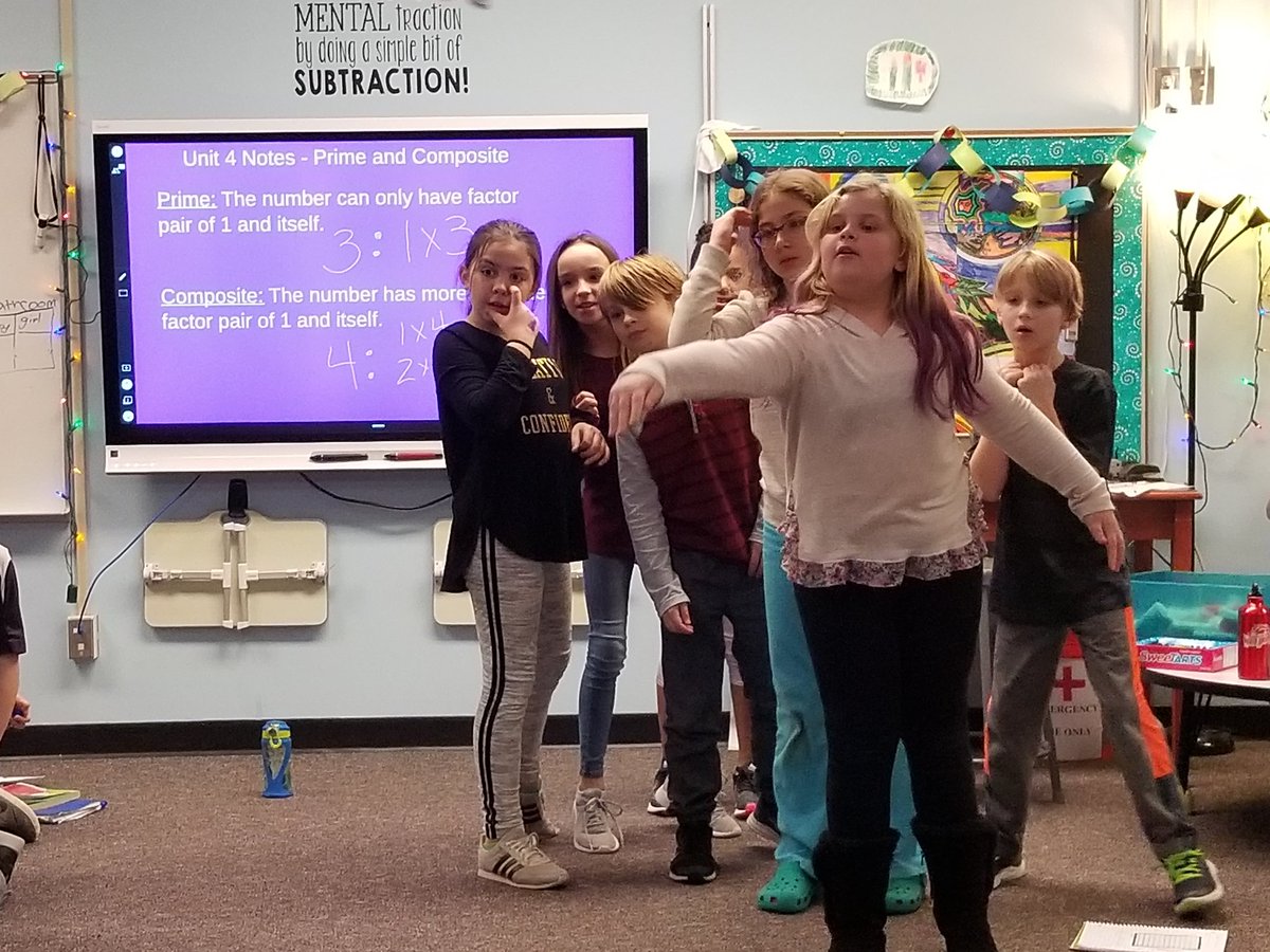 barrettm23's tweet image. Prime and composite math snowball fight in math today. @HTPrimary #engagingmath #prewinterbreaksuccess