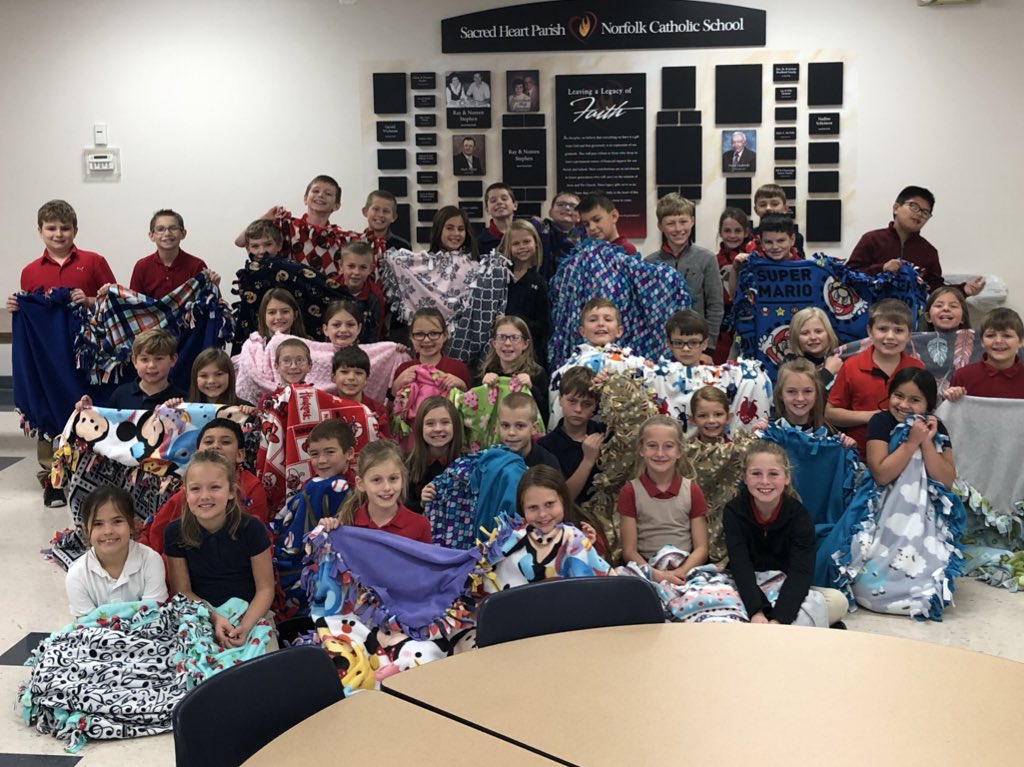 stacianderson_s's tweet image. Today 3A &amp;amp; 3R sent 25 student made tie blankets to @FaithRegional Child Advocacy Center! This was such a fun project to watch each student participate in! #Advent2018 #norfolkcatholic #doingHiswork #bekind @RamaekersRegan