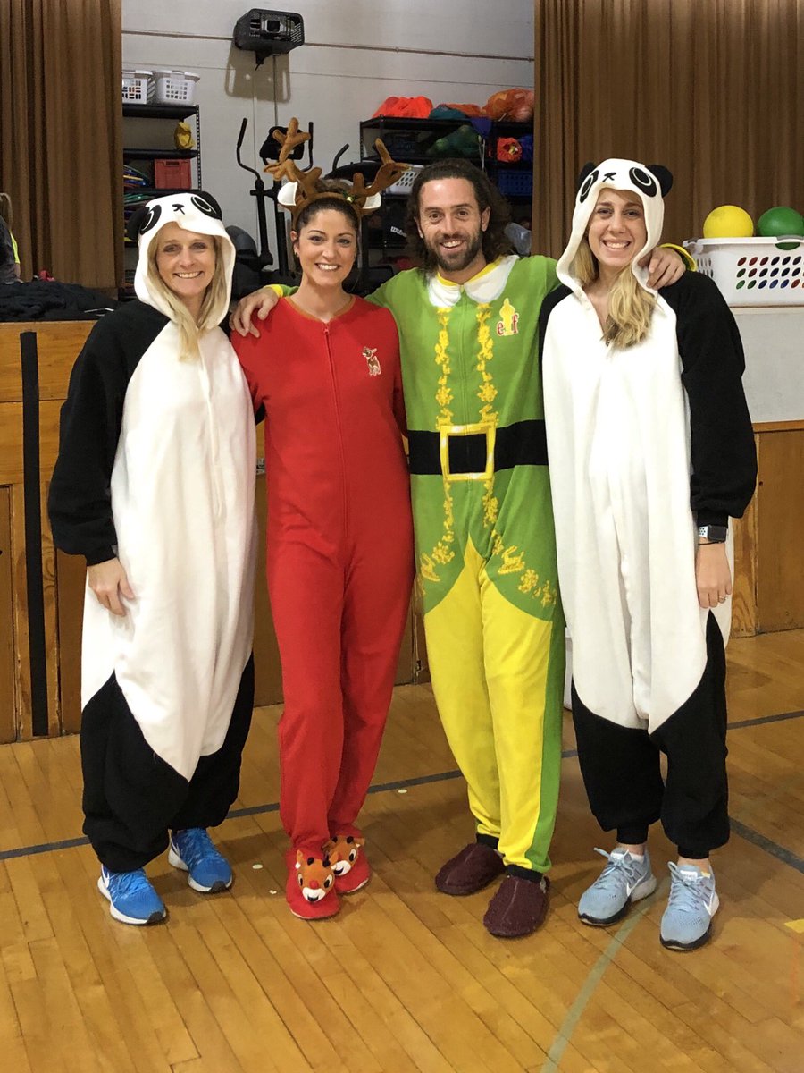 MDBulldogPE's tweet photo. As always, PJ day was a blast! @pulcianisclass @mrsopdykesclass @mrsfrankenbach1 #WeAre44 #Madison44 https://t.co/duhiuWCj1B
