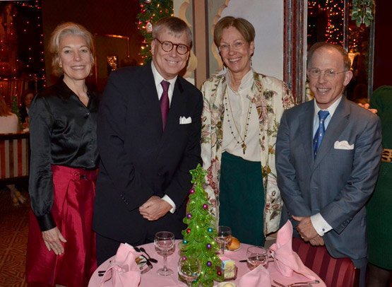truthsearch1957's tweet photo. #Friends w/ #Devil @ 666 5Th Ave NY NY 10103
AFBAL Brd Chair Theodore R Gamble Jr The Prescott Group &amp; Prescott Capital Mgmt @TedatPrescott uses Sick Dirty Dyck 2 Enslave people 4 $$ #NotOwed
Stop #NMS15a $PIG Gamble's #molester Dyck in Fannie &amp; Freddie
#Convictions 4 Dyck-O’Neal https://t.co/vdQx4CdeON