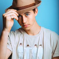 IceControll's tweet image. ❄️ Bruce Morris

❄️ Mutant

❄️ Ice-Boy

❄️ Factor X member

❄️FC: Nash Grier

#MultifandomRP #MarvelOc 

❄️ RT para difundir

❄️ Mg para tramas