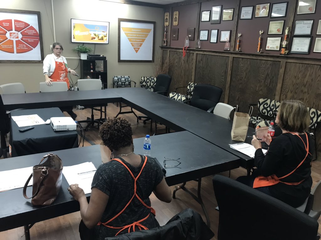 david_abernath1's tweet photo. Two great additions to the @TheHOOVdepot881 family today!  Welcome Angela &amp; Marguerite!  So proud to have you guys on the team Do we tweet our team too much when Twitter is a section in orientation? 😂 #RiseUp #ApronPresentation @emg901 @LuckettDenise @1sherredavis @DANI_C_CLARKE https://t.co/tDFJe4jtw3