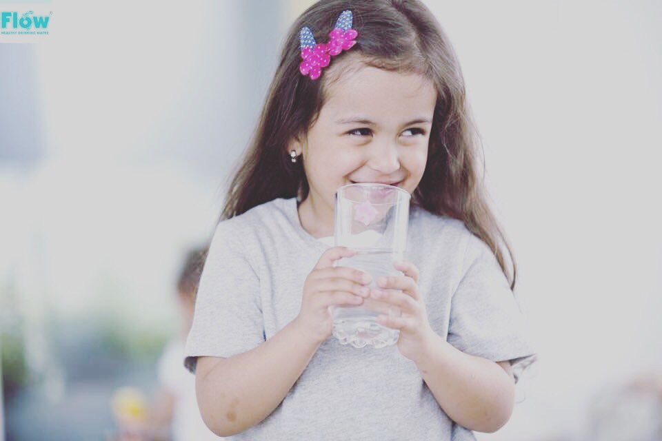 Flowwaterpk's tweet photo. #JummaMubarak
#Flow For Healthy Life 🙂 
For Free Home Delivery Just Dial Our UAN: 03-111-222-737 | 0312-2721867 | 03002299847
#Energybooster #hydration #behydrated #purelypure #tgif #skinpurifier #beautifulandhealthy  #liveyoung #happy #purest #karachi #winter #chosewisely https://t.co/IYyMpn4LlR