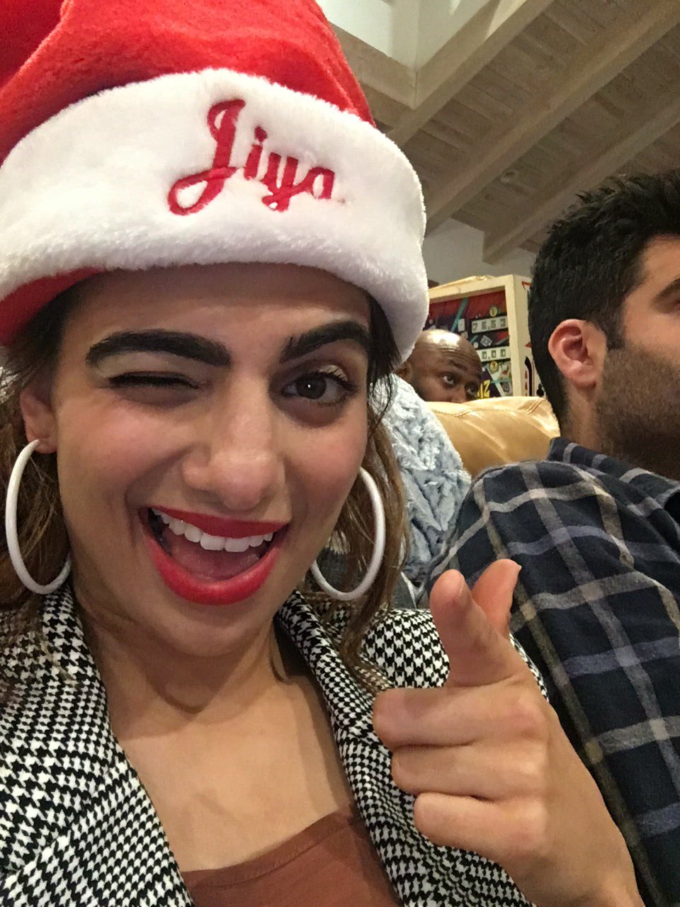 Claudia Doumit on X: Crucial timeless viewing attire.  t.co76WHAqz17B  X