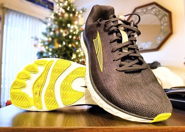 iRunOnBeer's tweet photo. Who's been keeping up with the 11 days of #TRE18 Reviews? Today's review (Day 8) is my new @altrarunning Escalante 1.5s. Read the review and check out what made the list over the last 7 days at https://t.co/M1N1J0KCI7. #AltraBR #TREBR #BibChat #BibRavePr… https://t.co/f2pExnV6Di https://t.co/2AHGSfhPWj