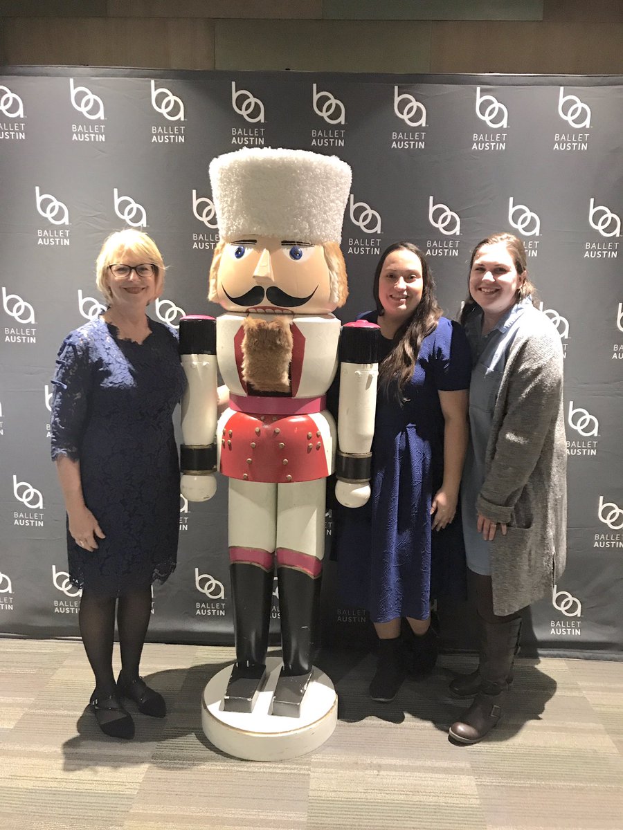 _TabStone's tweet image. My first time ever going to the ballet! Love that I get to see the Nutcracker with these lovely ladies ❤️ #NutcrackerATX