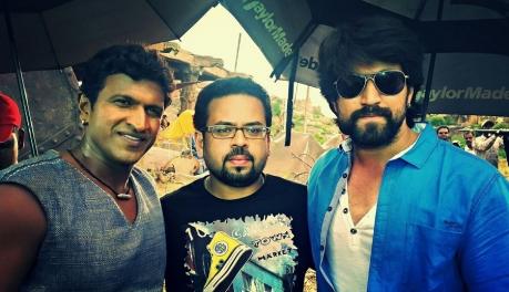 NammaAppu's tweet photo. Selflessly wishing @TheNameIsYash and whole team of #KGF a grand success for the betterment of #KFI market in India on behalf of all @PuneethRajkumar sir and #Raj family fans
@bhuvangowda84 @SrinidhiShetty7 @VKiragandur @Karthik1423 @hombalefilms
@prashanth_neel #KFIUnity https://t.co/kInpPRxvUJ