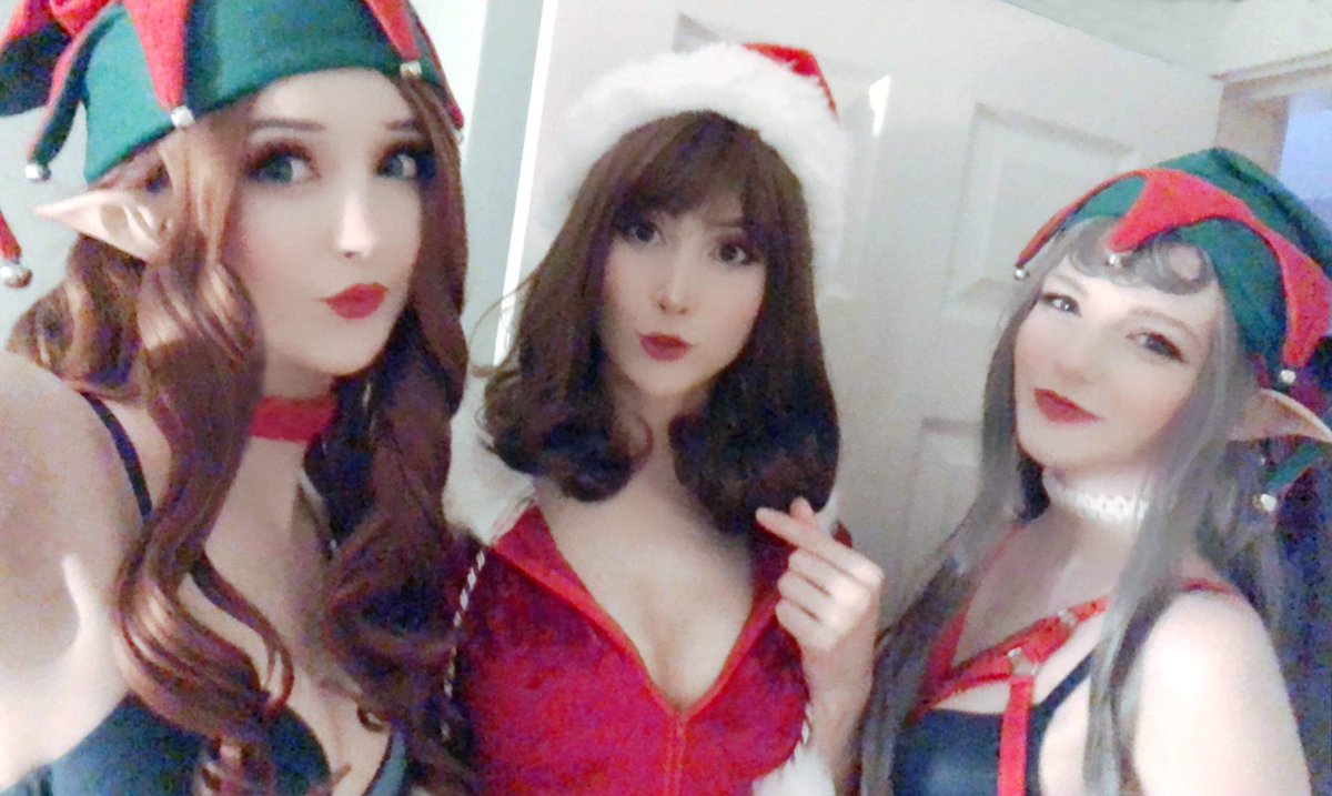 _kokirae's tweet photo. mommy and her elves💚🎄@SinastriCosplay @eikojane https://t.co/3iBuyHXQ1Q