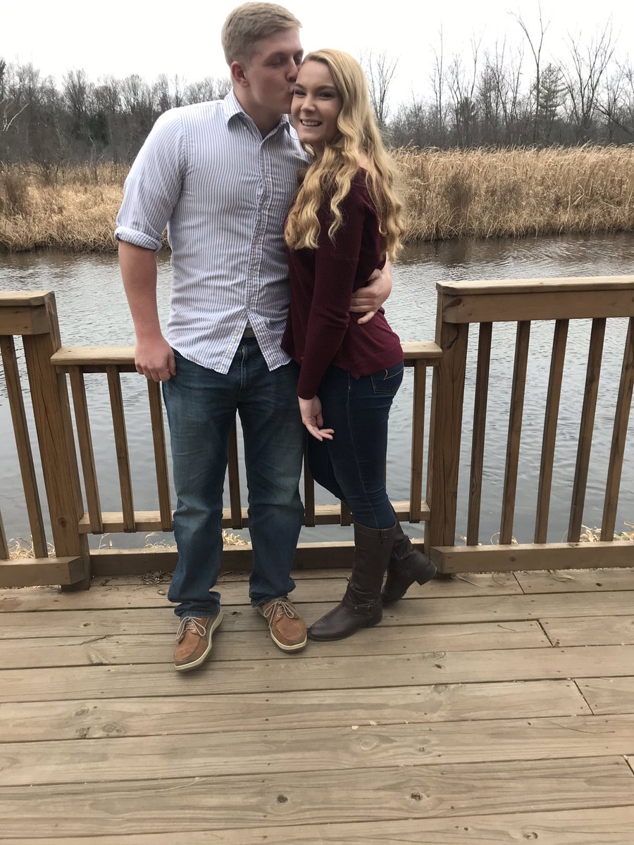 reigjac's tweet photo. I don’t know what I’d do with out this amazingly supportive girl in my life. I love you so much Anna 💝 https://t.co/2V6swiqYrv