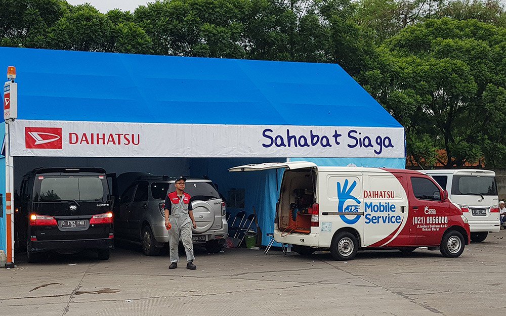 Posko Siaga Daihatsu 2018 Siap Menemani Liburan Sahabat Daihatsu bosmobil.com/posko-siaga-da…