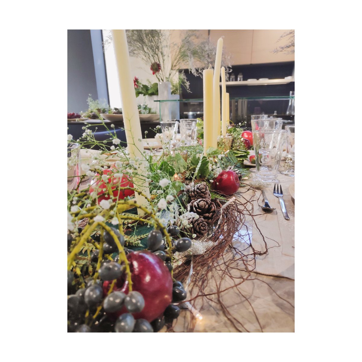 speakeasy_in's tweet photo. Reflecting back on the wonderful masterclass, hosted by @pluschliving at their stunning showroom in Okhla in collaboration with #Caara and #Maison15, on cooking, table setting and curating the perfect #Christmasdinner. https://t.co/9TkPqYtqK6