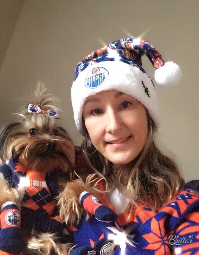 OILanatude's tweet photo. @Wix #HeyDrawMeWix Merry Christmas from our little family to yours.... โค๏ธ https://t.co/lUaX5nePOo