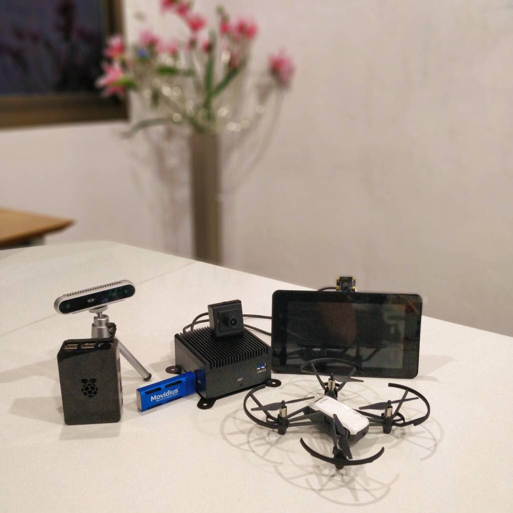 AungThuHein1's tweet image. Edge Computing #developerart #innovator #RaspberryPi #IntelRealSense #movidius #upsquared #intel #tello
