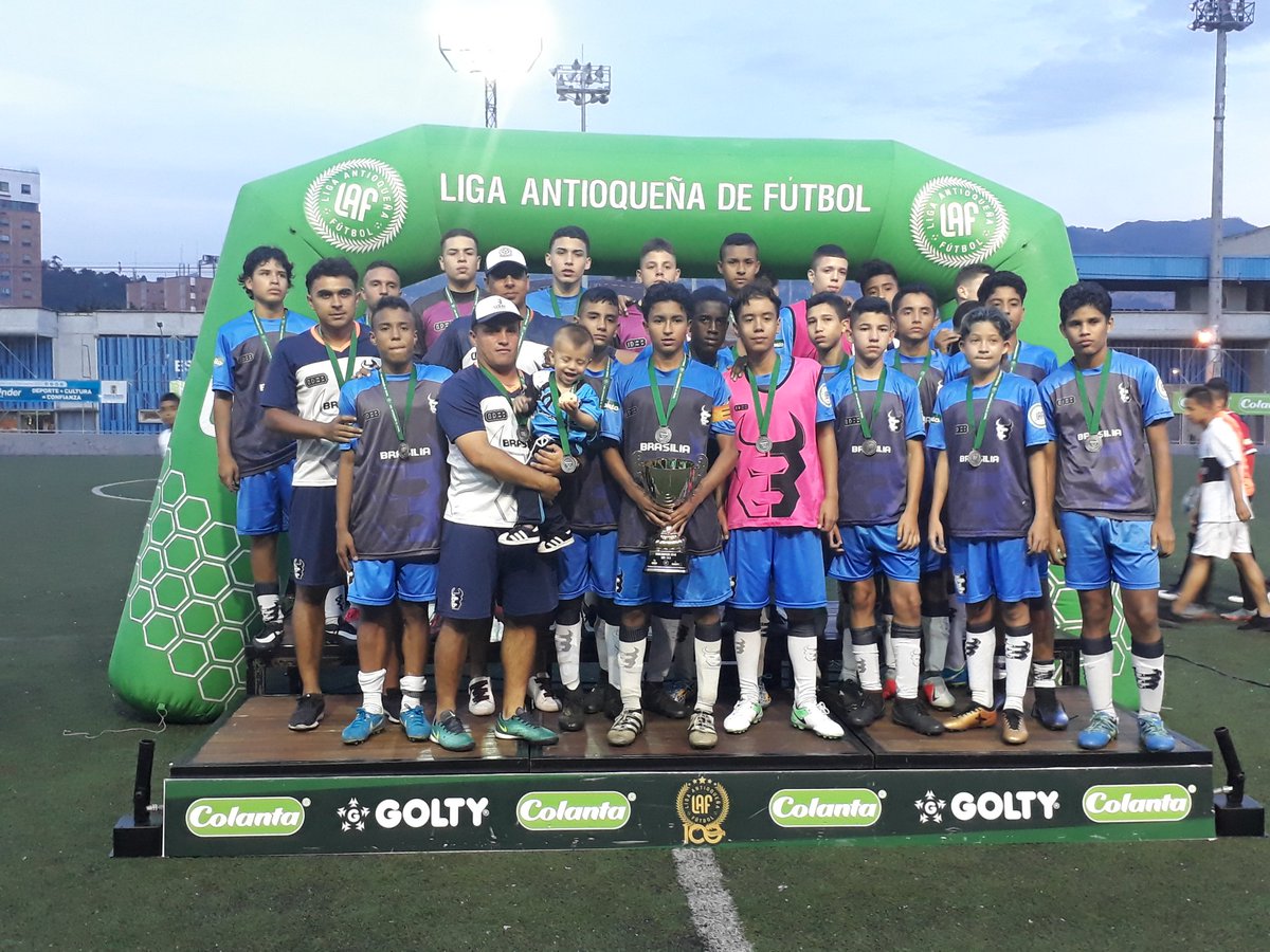 AntioquiaLAF's tweet photo. #FinalesLAF2018
CD Barrio Brasilia Subcampeón Sub 14 D
#TorneosDepartamentales https://t.co/hWCeIOmQLb