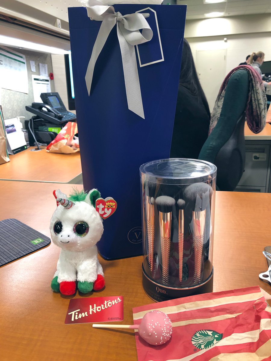Thank you to my TD family for all of the love today and celebrating my birthday! Here’s to another year for the books 🎉 @ClarissaAu_TD <a href="/IgorTochner_TD/">Igor Tochner</a> @tdpauld #grateful #TDFamily