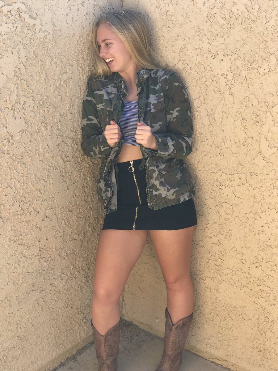 Han_Anderson7's tweet image. all i am is happy