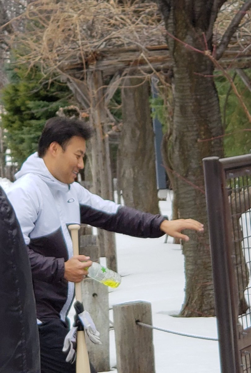 小雪 リクパパ クリスマスプレゼント 選びにアリオへ ついでに久しぶりにファイターズの寮に来てみました 賢介と卓が来ていましたよ 北海道日本ハムファイターズ ファイターズ室内練習場 ファイターズ寮 田中賢介 中島卓也 小雪 リクパパ クリスマスプレゼント 選びにアリオへ ついでに久しぶりにファイターズの寮に来てみました 賢介と卓が来ていましたよ 北海道日本ハムファイターズ ファイターズ室内練習場 ファイターズ寮 田中賢介 中島卓也