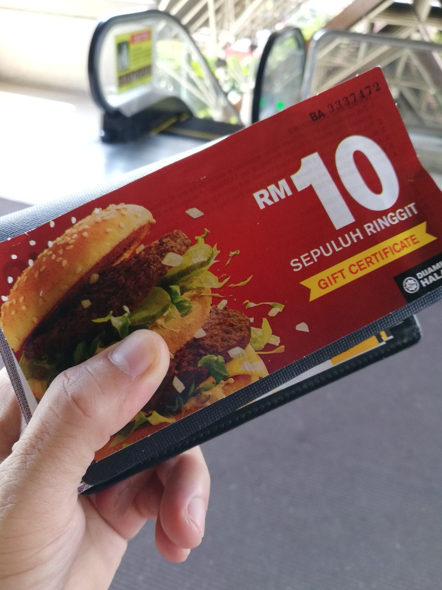 acedapogi's tweet image. Is this enough to cover my dinner later? #tipidMode #buhayOFW (@ Kuala Lumpur) swarmapp.com/c/2abQazVrwFY