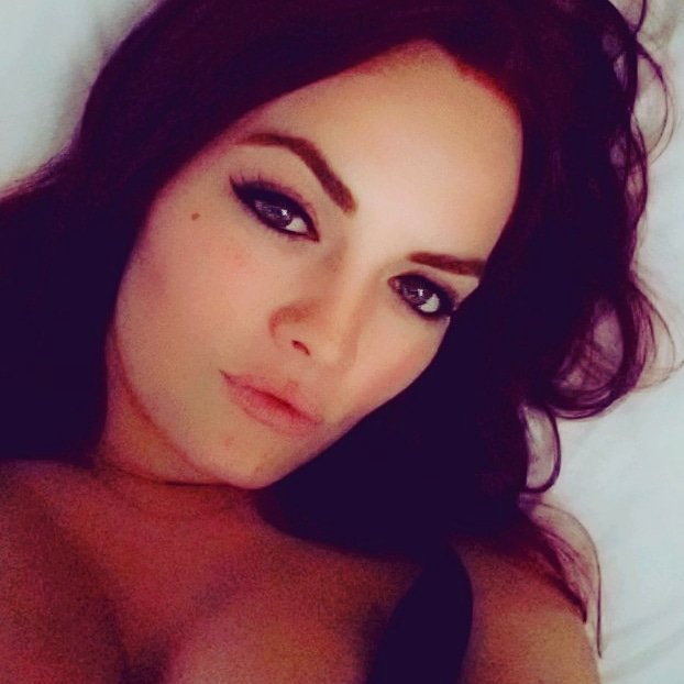 Loving the new hair color!!! https://t.co/tG0Z9VHvQh