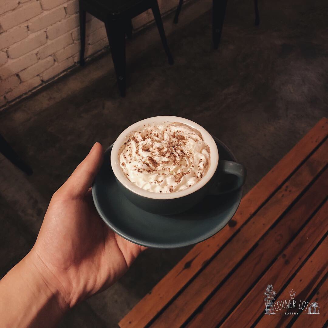 cornerloteatery's tweet photo. This beautiful #Christmas month, #CornerLotEatery is releasing an array of Christmas exclusive dishes solely for the holiday month! Pop by to try out some Christmas #brunch and snow whip your hot cuppa! .
.
.
#starzvalley #nearinti #cafehopmy #cafehopkl #cafespotting #eatdrinkkl https://t.co/kn5BzOYQRr