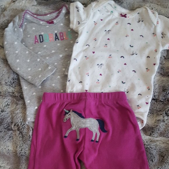 ScreamJRussell's tweet photo. So good I had to share! Check out all the items I'm loving on @Poshmarkapp #poshmark #fashion #style #shopmycloset #carters #cherokee: https://t.co/5883H393xE https://t.co/kLC7CI0fdz