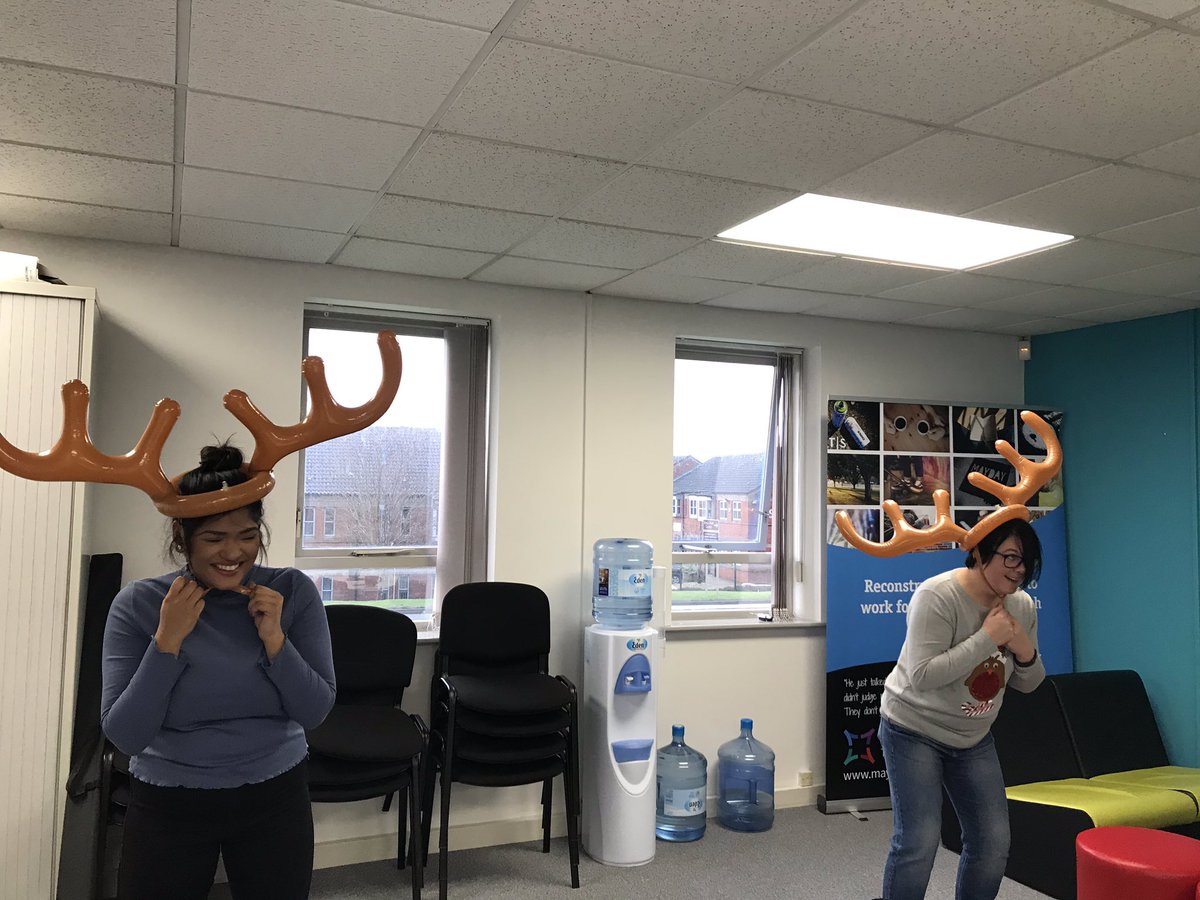 Katie_LeeMayday's tweet photo. @MaydayTrust Northants #teamday. Spot of reindeer shenanigans for an ice breaker followed by some #realtalk #realreflection led by @RichardBoylan1 currently discussing high 5 culture #PTS @EmmaMayday82 @hemz_mayday https://t.co/QhazkPHjGT