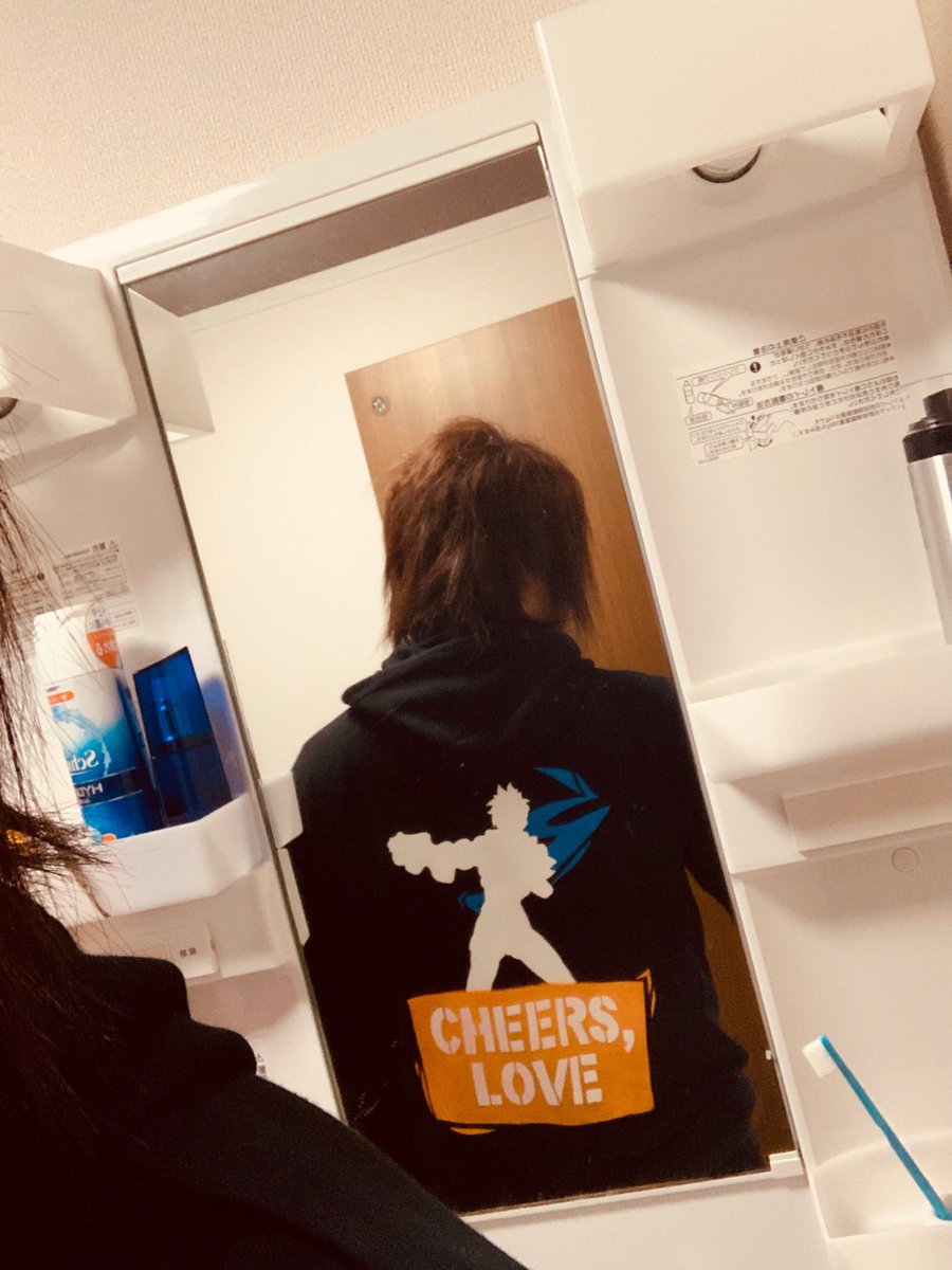 OW_PC_atthi's tweet image. 遂に受け取りが出来た！(´⊙ω⊙`)！
トレーサーパーカーきてOW頑張ります･:*+.\(( °ω° ))/.:+
なのたさん本当にありがとうございました(*･ω･)ﾉ