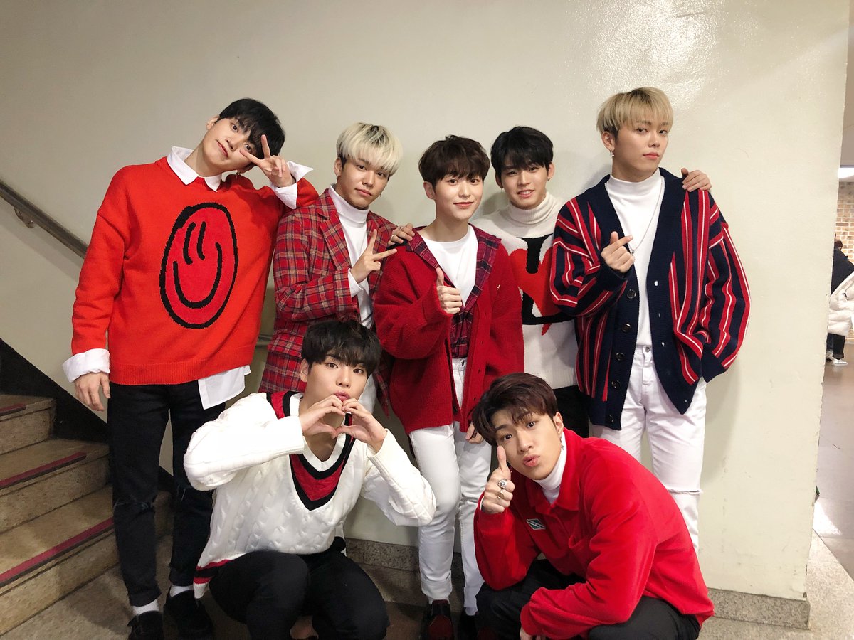 onflaves's tweet photo. [#LightONF] 181221 뮤직뱅크
오랜만에 만난 온앤오프 Lights ON💡

#온앤오프 #ONOFF #ONF  #HELLO_WM #타이밍 #Timing 
https://t.co/azZsyDFH9f
