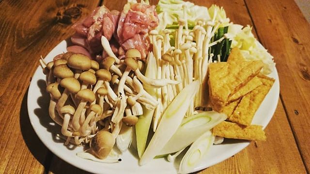 PointBreak2016's tweet image. 今日と明日、鶏塩ちゃんこあります♨️ #鶏鍋
#鶏塩ちゃんこ
#阪急茨木駅すぐ
#昼飲み #ちょい飲み #ひとり飲み #宴会 #歓迎会 
#送別会 #忘年会 #新年会 #二次会 #女子会 
#コンパ #スペース貸し #貸切 #イベント
#パーティー #飲み放題 bit.ly/2V0KB46