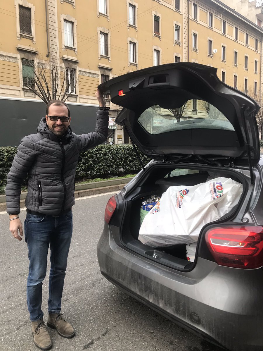 Santa’s Mission ✅! Merry Christmas to <a href="/lastradait/">LA STRADA</a> from <a href="/IDCItaly/">IDC | Italy</a>! 🎁🎄 #IDCWeCare #WeCare #SantaClausisComingToTown