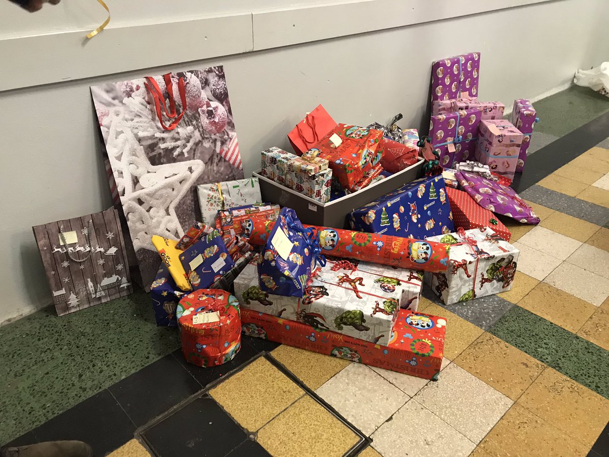GiuliaCarosella's tweet photo. Santa’s Mission ✅! Merry Christmas to @lastradait from @IDCItaly! 🎁🎄 #IDCWeCare #WeCare #SantaClausisComingToTown https://t.co/rvJz1aqydY