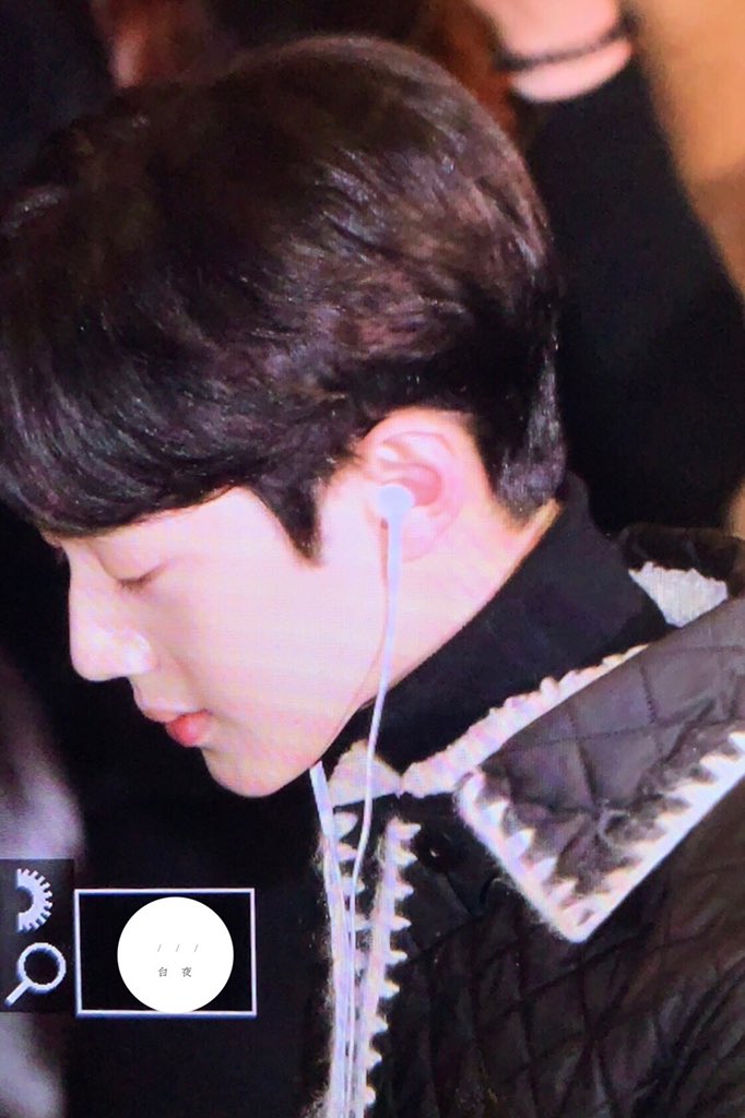 wtnt923's tweet photo. 181220 | Gimpo preview 
chanel boy🖤
#라이관린 #賴冠霖 
#LaiKuanlin #워너원 https://t.co/5PONsEZslR