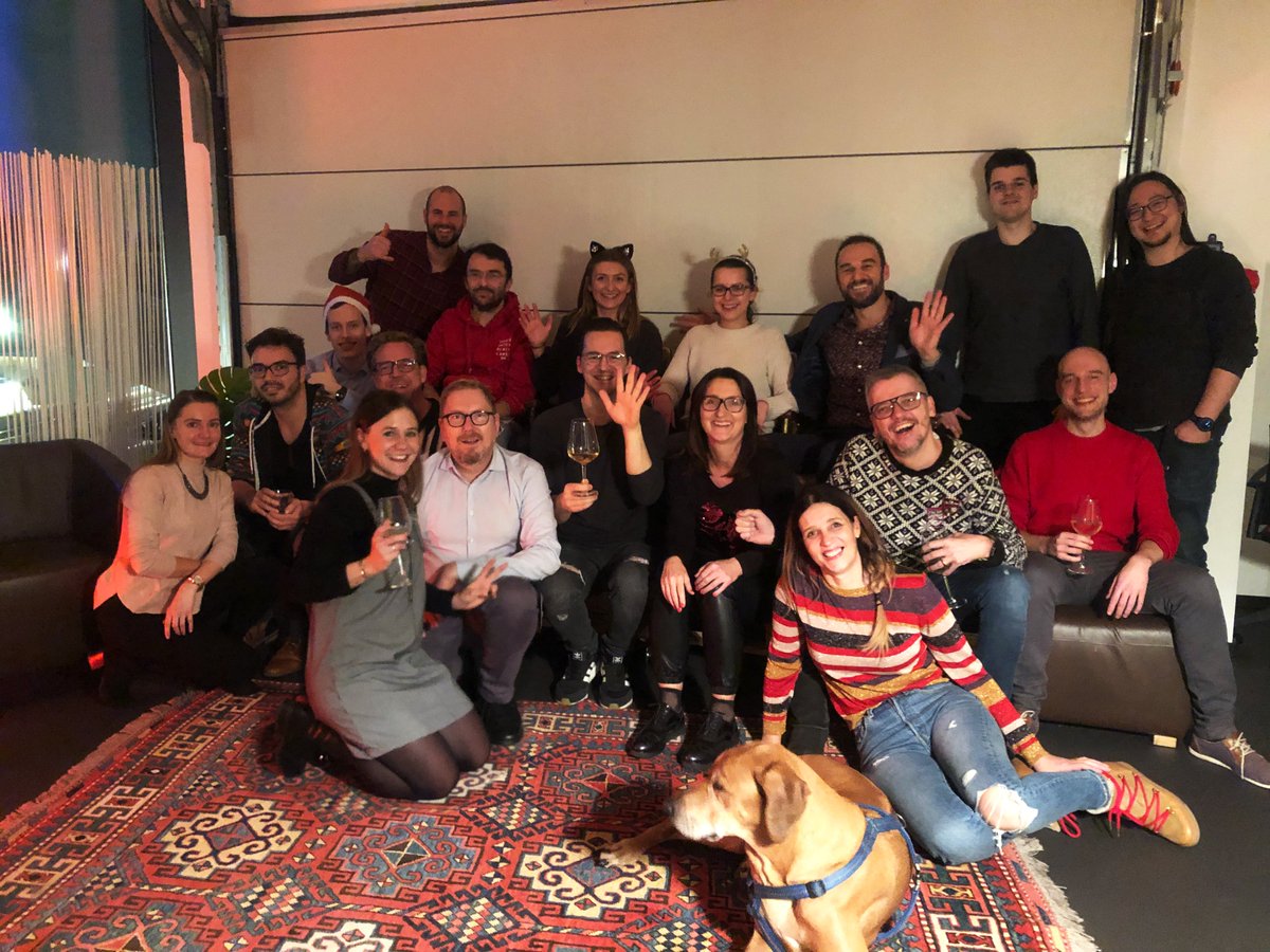 BOLDLYGO_FFM's tweet photo. What the #XMas!? Was war das für eine #ChristmasParty! Was für ein Spaß! Was für eine Crew! Ein gelungener Abend mit den Boldlies! #ChristmasMood #Consultants #funatwork #jobs #Frankfurt #alwaysbebold #crewlove https://t.co/9J2pUPRsrz