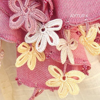 Ayturk001's tweet photo. 優しいピンクに「蘭」のモチーフ・・・
冬のコーデにキュートなアクセントを♡
【レースの花付き パシュミナストール「蘭／2辺」フレンチ・ローズ】ハンドメイド、手仕事のマーケットプレイス Creema https://t.co/N1467mnX4I
#Creema新作 https://t.co/FYLzXzoP0W