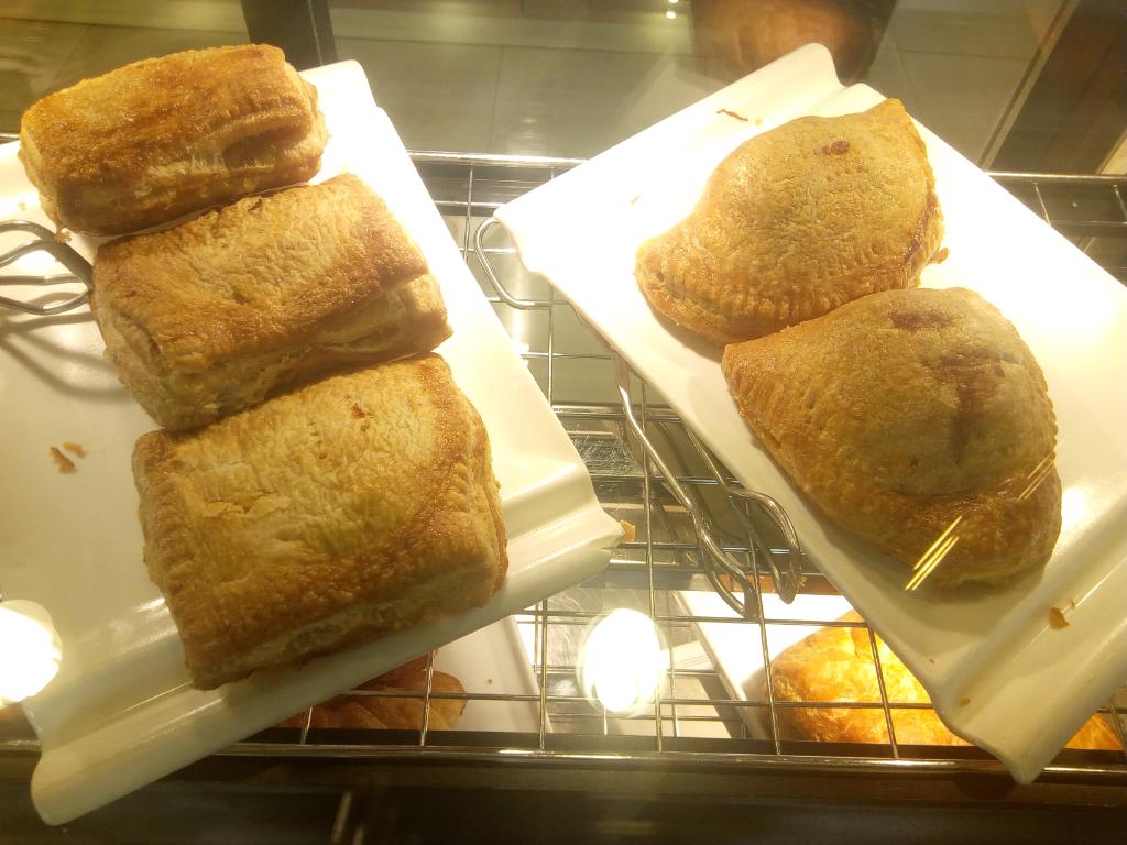 SheratonAbuja's tweet photo. The #PastryCorner #Serves the most #Delicious and filling #PastryItems - You should come check it out!!
#SheratonAbuja #SheratonAbujaPastry #Cake #Dessert #Croissant #Danish #EnglishCake #EggBread #MarriottIntlMEA #SheratonPastry https://t.co/BPmMAewZSc