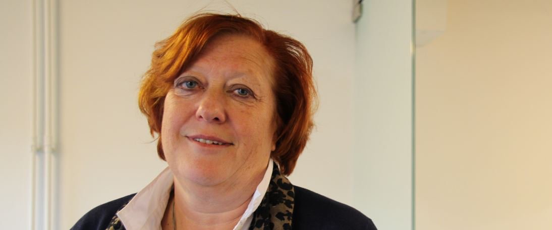 LeidenHum's tweet photo. 'I'm still fascinated by the world of education because there’s always something happening. Maybe that’s because I find our Faculty very diverse, unique and open.' #humansofhumanities
https://t.co/639WqMTBjo https://t.co/LmPAmLskkS
