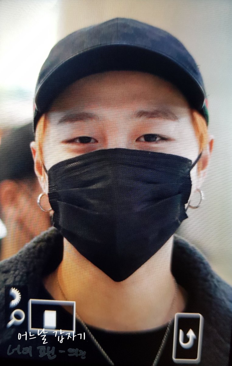 someday0215's tweet photo. 181221 김포공항 출국 프리뷰
며칠 고화질 못올리는데 프리뷰나 더 올려볼게요
#더유닛 #UNB #유앤비 #빅플로 #의진 #이의진 #EUIJIN #ウィジン https://t.co/WzBp8DVWhH