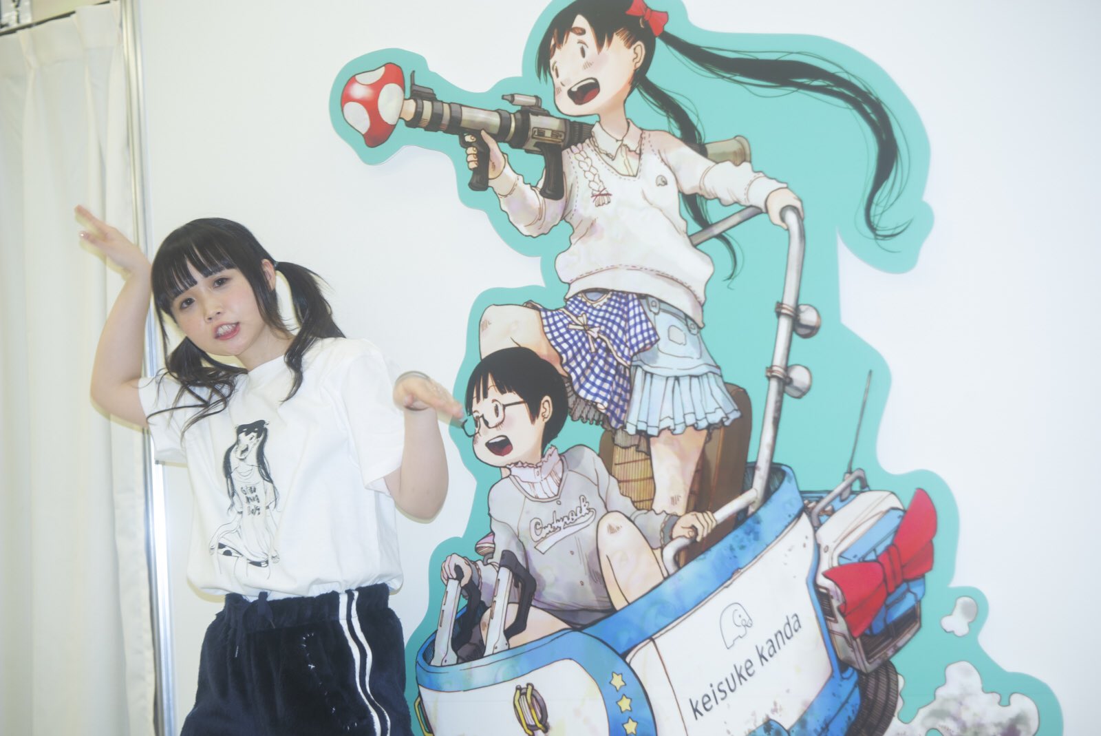 ケイスケカンダがデザインした「デデデデ」のマンガキャラ衣装が
