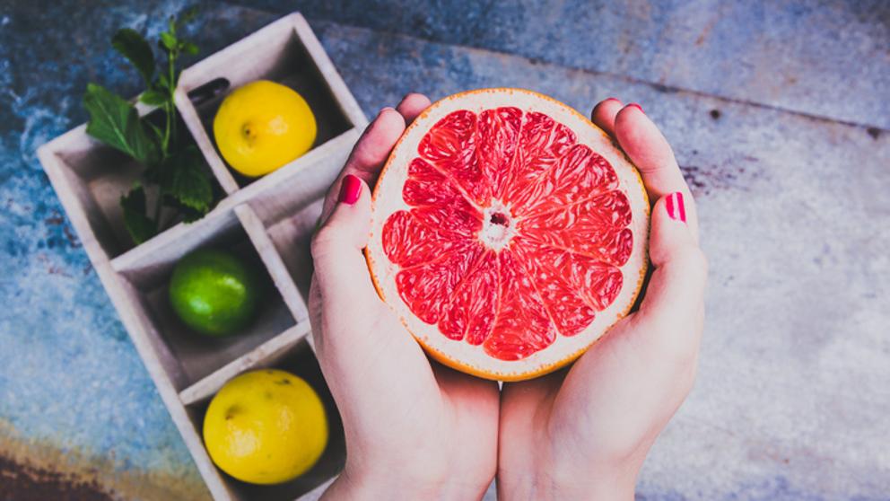 ToppingSalads's tweet photo. Cítricos: propiedades, beneficios y valor nutricional.
https://t.co/Y7JGa5QFfB https://t.co/jnaG5Qh4gF