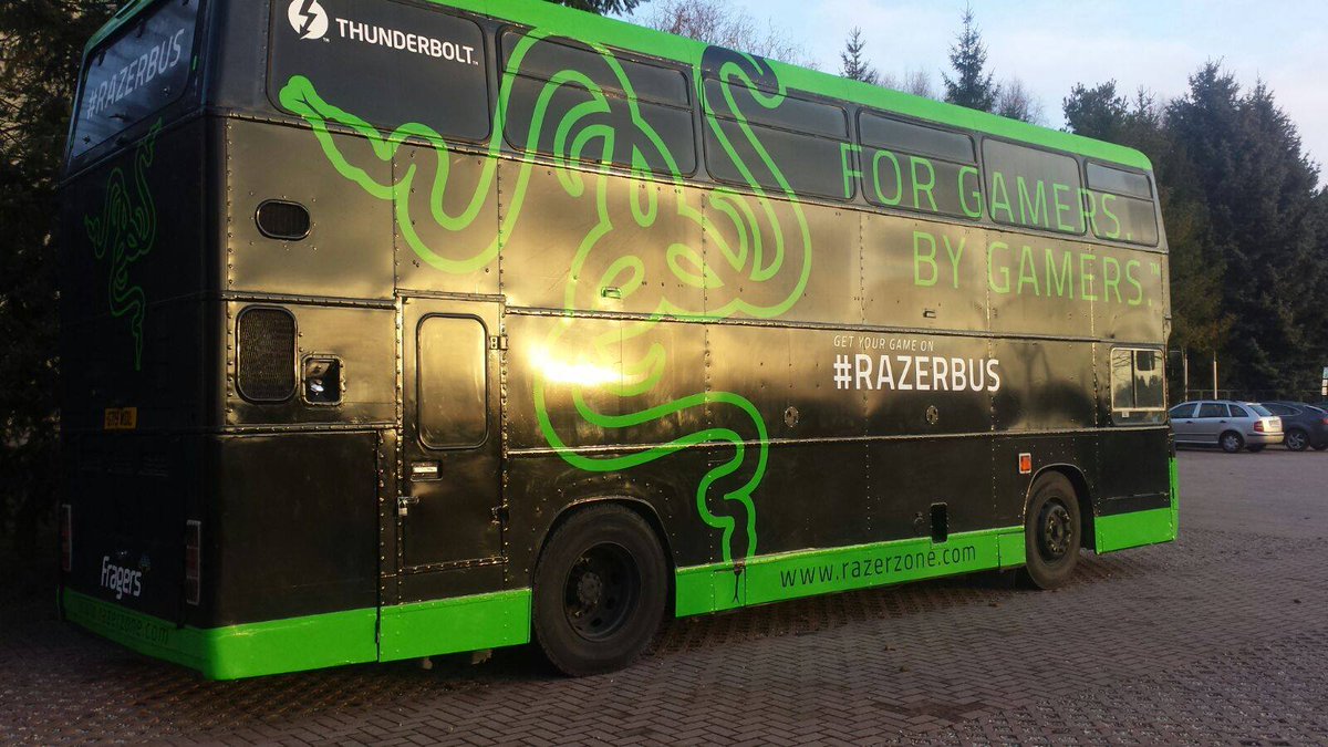 FragersUK's tweet image. This weekend #razerbus is in Colchester high street all weekend raising money for the homeless charity @ColchesterRSG as we support their work building an awesome sleeper bus, providing warmth, shelter and a hot meal to those in need