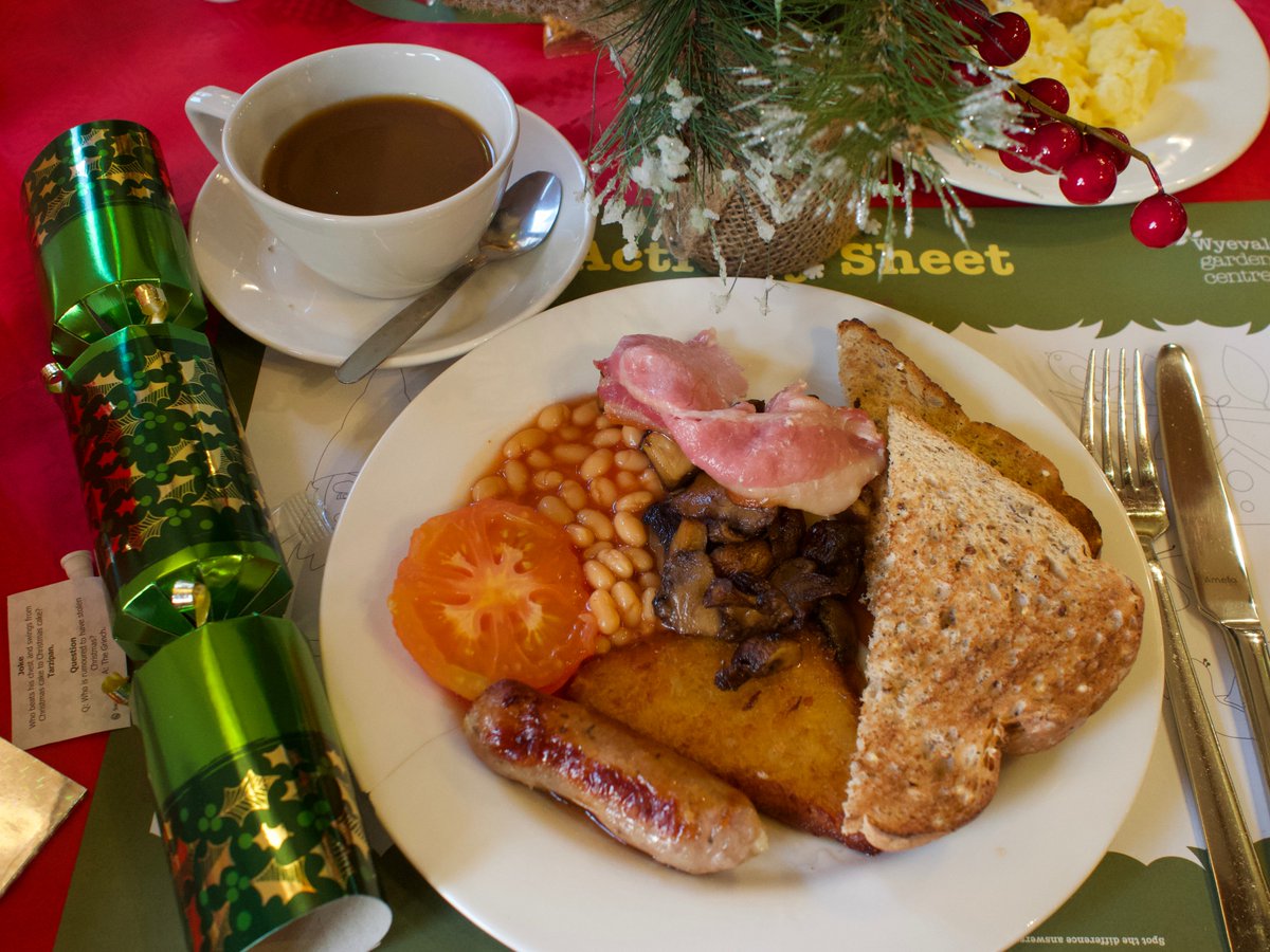 ToonLunchClub's tweet photo. We had a BIG breakfast with the big man @WyevaleGC - read our blog post now all for our thoughts: https://t.co/vNYU40AmoU #nebloggers #nefollowers https://t.co/V5BxhXm3zu