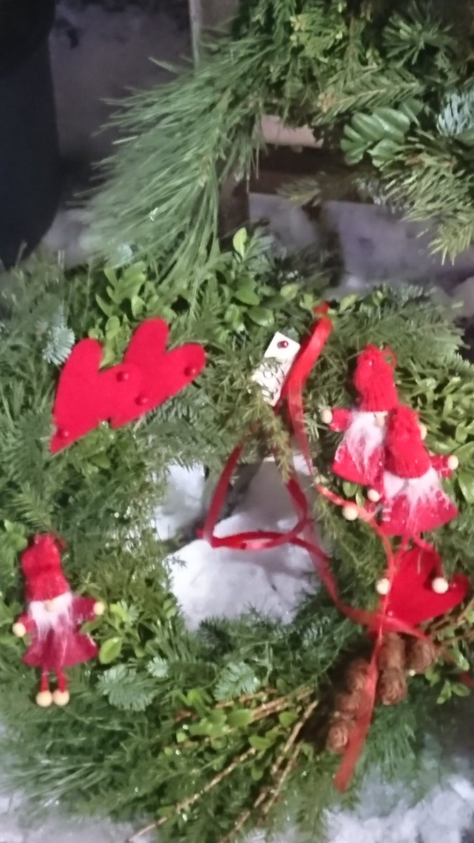 ester1958 tweet picture