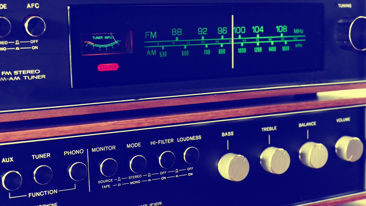 ecr9495's tweet photo. #SoundsLikeTheWeekend #OldSchoolSunday edition has begun! 
.@staceynorman https://t.co/FynmRogZDx