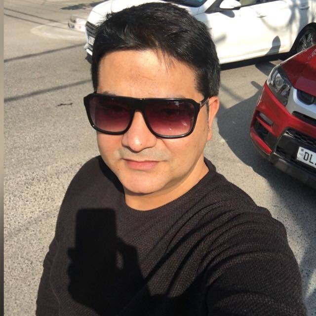 RamanMarion's tweet photo. "But I don't have enough time....."

in a week there are 168 hours...
56 hours sleeping....
40 hours working...
35 hours eating, showering, traveling, etc...

37 hours = ENOUGH TIME TO PURSUE YOUR DREAMS. 

#Paxbitz20%Discount
#PaxbitzChristmasHolidayPromo https://t.co/aLZSplpwtt
