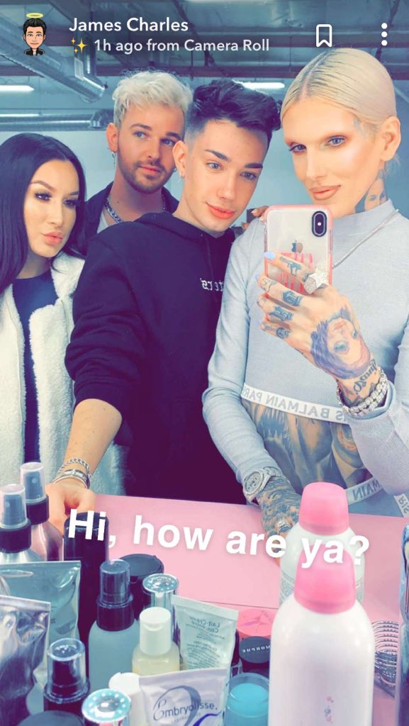 destinyaslin_'s tweet photo. @jamescharles The amount of talent in one picture. It's too much to handle. So iconic. ✨ https://t.co/Bnko9WXel3