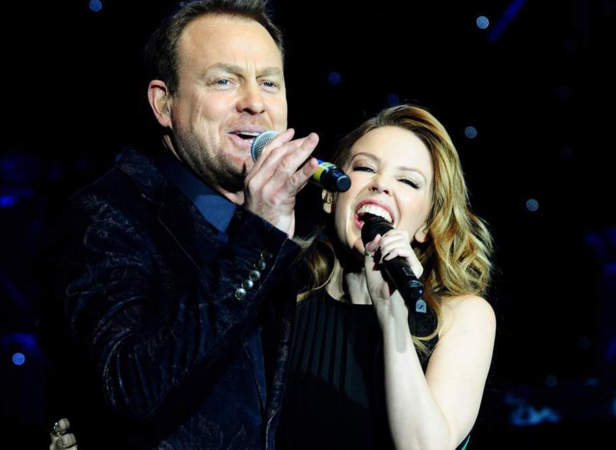 teamdonovan_'s tweet photo. #Flashbackfriday #21/12/12 #hitfactorylive @JDonOfficial @kylieminogue #Especiallyforyou @PeteWatermanOBE #especiallyforyou ππππππππ https://t.co/zHk2W6jC1j