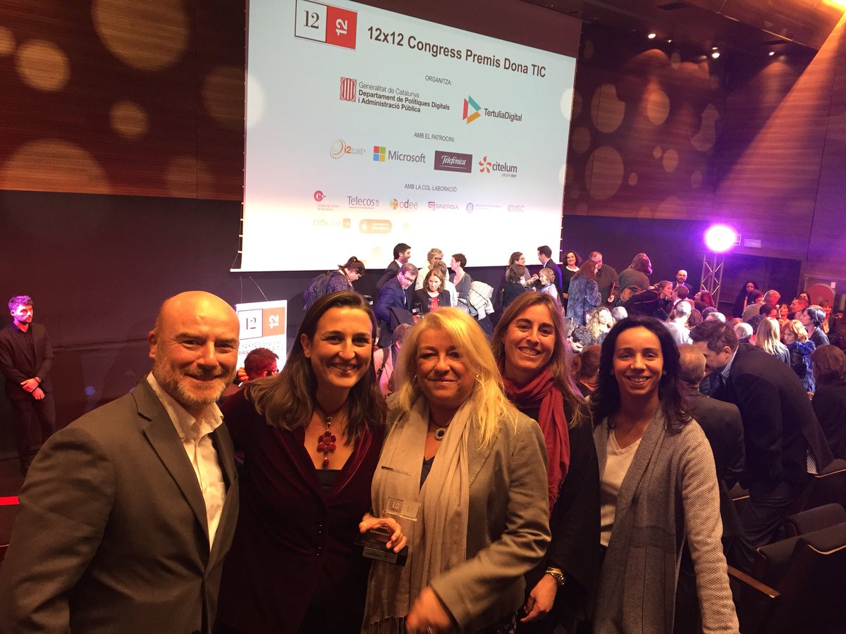 Agraïda pel Premi #DonaTIC #Emprenedora 2018: posant la tecnologia al servei de la resolució de conflictes per construir un món més sa, més responsable, més pacífic, amb el gran equip de @B_resol. Seguim!!!
#LegalTech #ODR #ADR #StopBullying #talentfemení