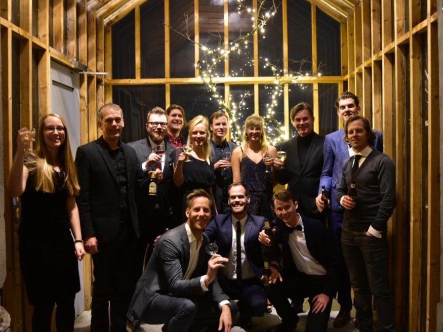 Wij hebben het jaar feestelijk afgesloten en wensen iedereen fijne feestdagen en een UNIEk 2019! #teamwork #kerstborrel #feestdagen #uniek #2019