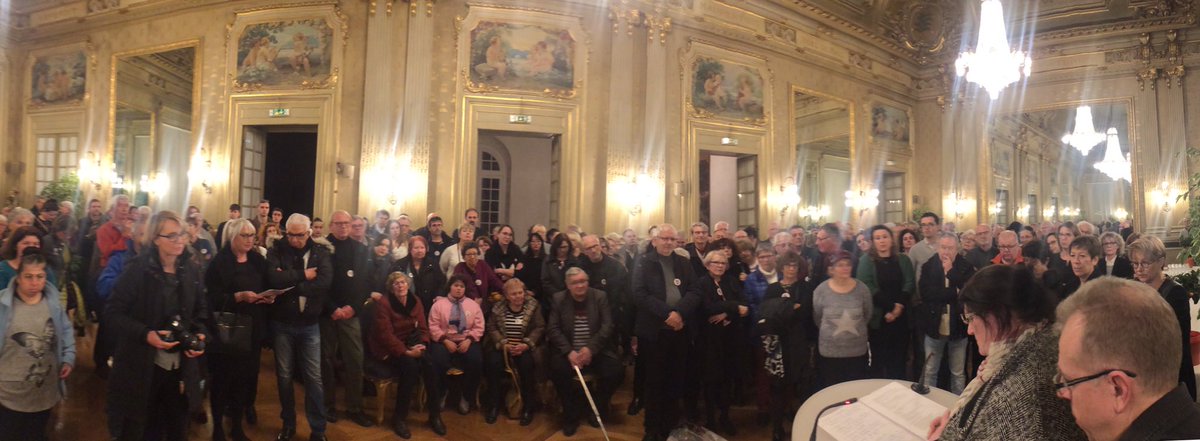 fredbourcier's tweet photo. Beau moment d’échanges entre la Maire de #Rennes @nathalieappere et les grands mouvements de #Solidarité sur notre territoire @ATDQM @CRfRennes @restosducoeur @secourscath35 @SecoursPop et leurs bénévoles. https://t.co/DhRI93NPtu